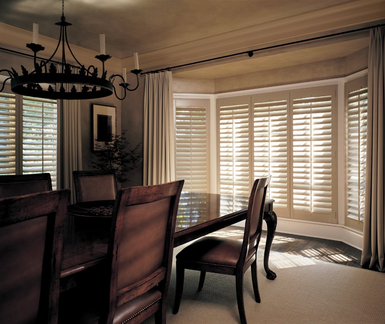 Hunter Douglas Heritance® Wood Shutters, Interior Shutters, Indoor Window Shutters near Anaheim, California (CA)