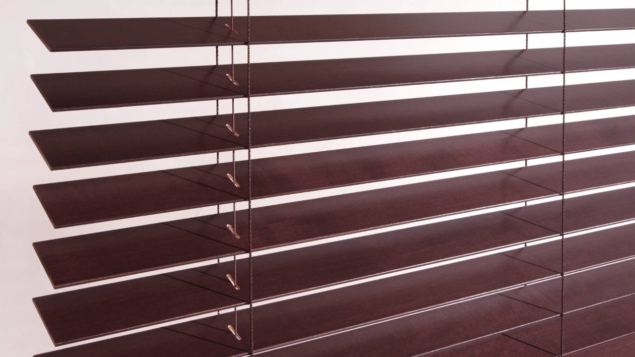 Hunter Douglas Cordless wood blinds in a room near Anaheim, CA